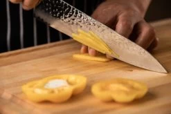 Kasumi Kuro Chef's Knife 8.27" (71SM37021) -Global Store 71SM37021 Kasumi Kuro Chef BR22008 3 48453.1653498420