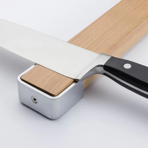 Bisbell Beech Wood 16" Magnetic Knife Bar (BMKR03-SPB) 4 Bisbell Beech Wood 16" Magnetic Knife Bar (BMKR03-SPB) - Image 2