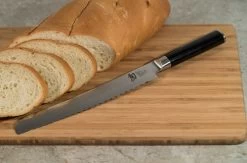 Shun Classic 9" Bread Knife (DM0705) -Global Store DM0705 Shun Classic 9in Bread 873614 1 65877.1673748063
